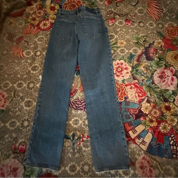 ABERCROMBIE & FITCH women’s The 90’s straight Ultra High Rise distressed denim - Picture 8 of 10